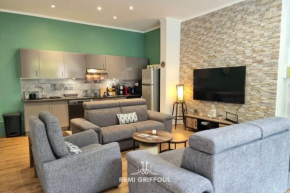 The Wall Very nice apartment with terrace and parking Honfleur 4P